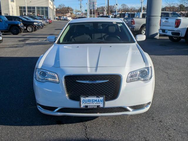 2022 Chrysler 300 Touring