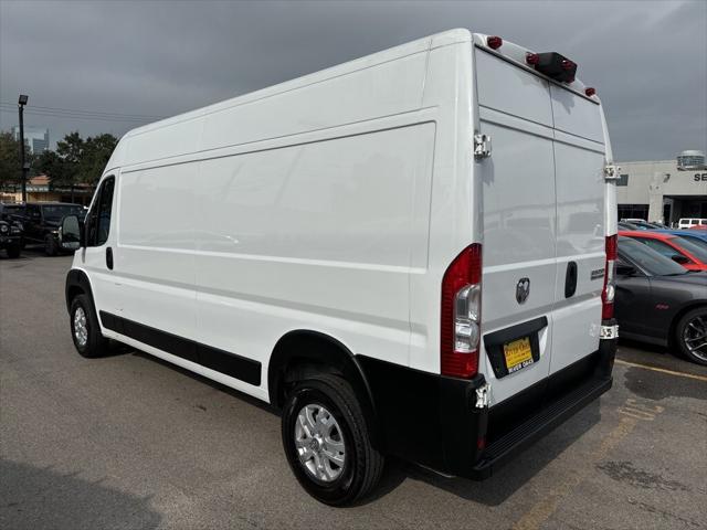 2024 RAM ProMaster 2500 Cargo Van SLT High Roof 159 WB