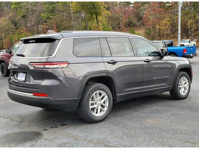 2023 Jeep Grand Cherokee L Laredo 4x2