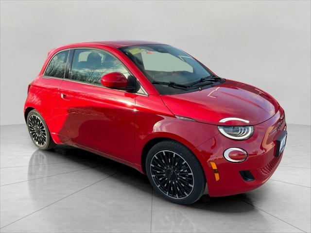 2024 Fiat FIAT 500e 500e INSPI(RED)