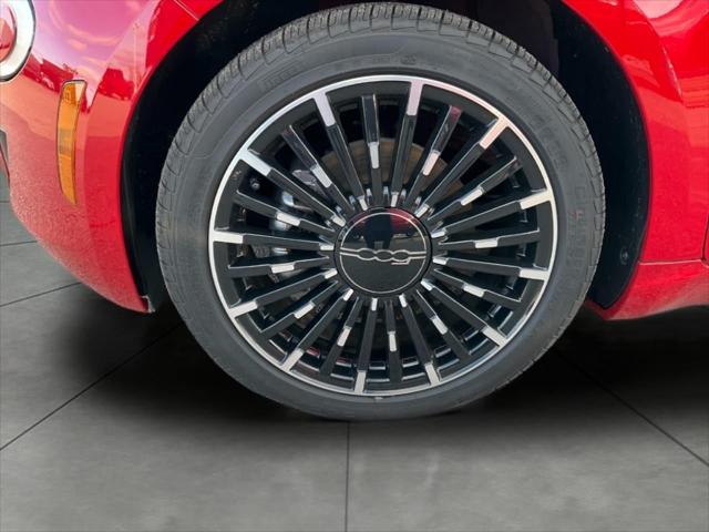 2024 Fiat FIAT 500e 500e INSPI(RED)
