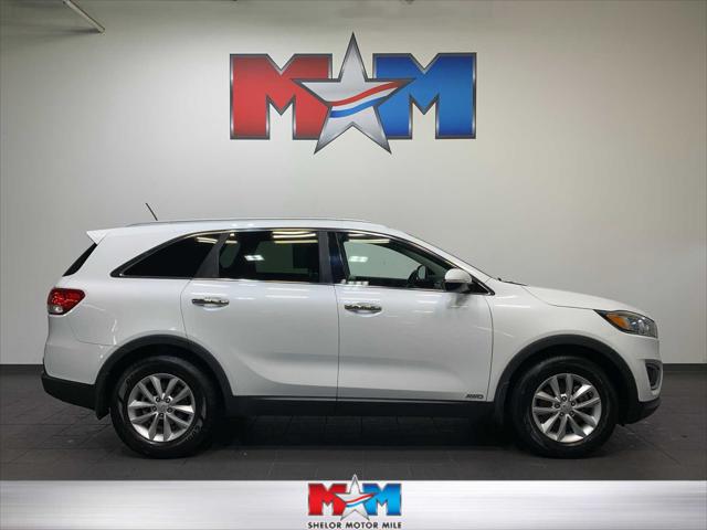 2016 Kia Sorento 2.4L LX