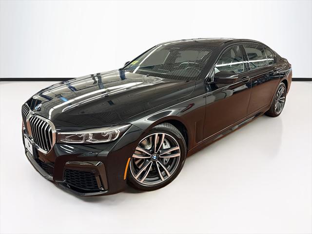 2022 BMW 750