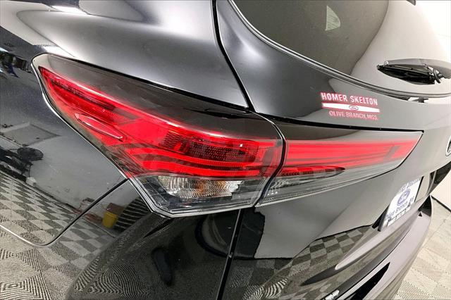 Used 2023 Toyota Highlander For Sale in Olive Branch, MS