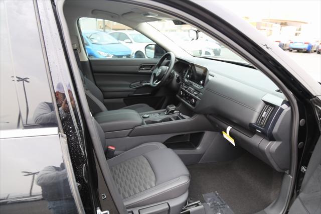 2025 Nissan Pathfinder S 4WD