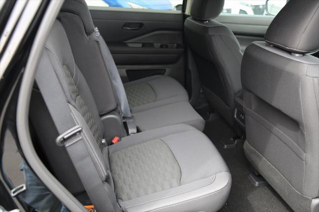 2025 Nissan Pathfinder S 4WD