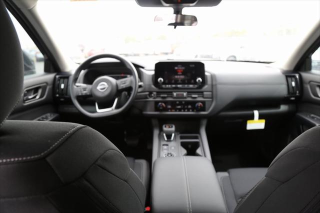 2025 Nissan Pathfinder S 4WD