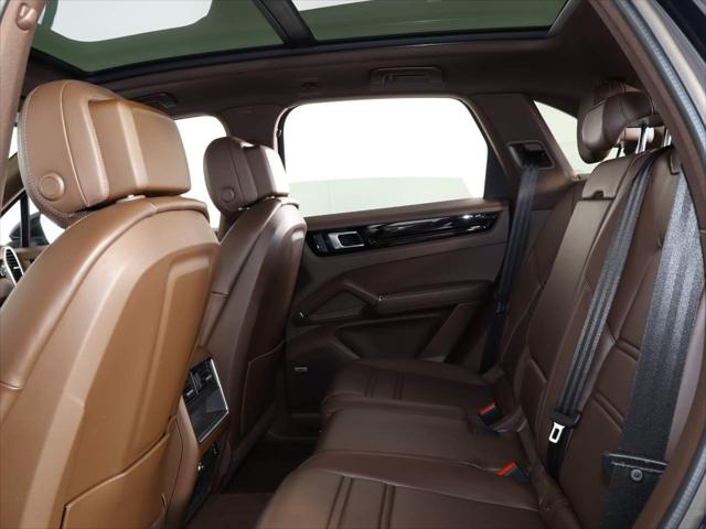 2022 Porsche Cayenne S