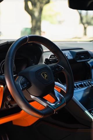 2021 Lamborghini Urus Graphite Capsule