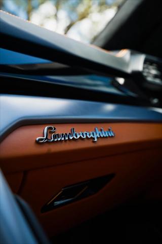 2021 Lamborghini Urus Graphite Capsule