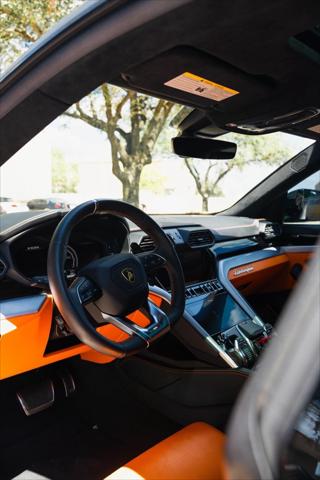 2021 Lamborghini Urus Graphite Capsule