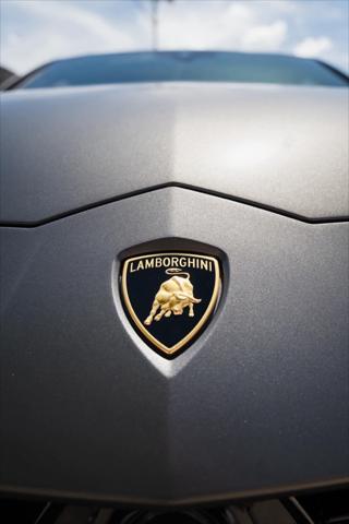 2021 Lamborghini Urus Graphite Capsule