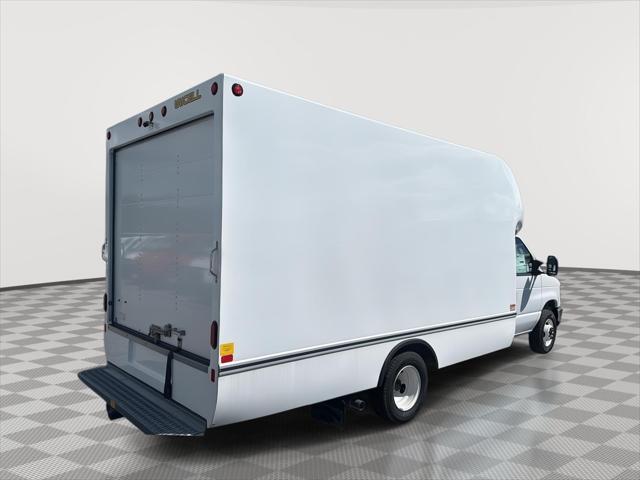 2025 Ford E-350 Cutaway Base