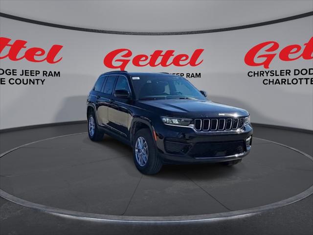 2025 Jeep Grand Cherokee GRAND CHEROKEE LAREDO X 4X4