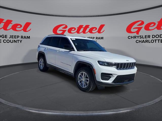 2025 Jeep Grand Cherokee GRAND CHEROKEE LAREDO X 4X4