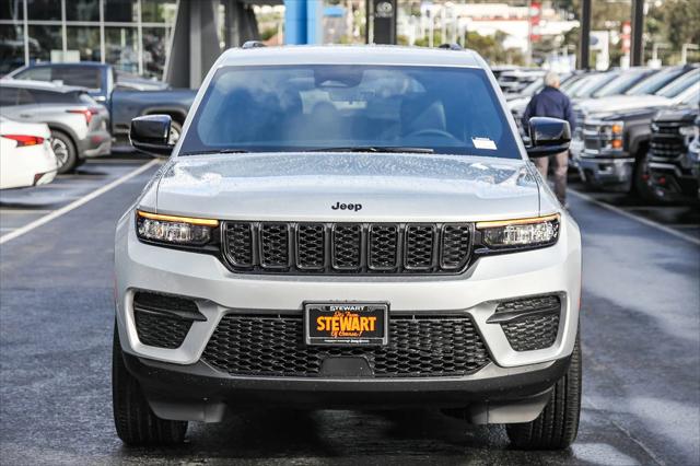 2025 Jeep Grand Cherokee GRAND CHEROKEE ALTITUDE 4X4
