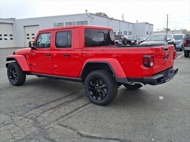 2025 Jeep Gladiator GLADIATOR NIGHTHAWK 4X4