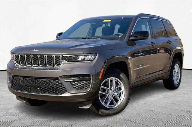 2025 Jeep Grand Cherokee GRAND CHEROKEE LAREDO X 4X4