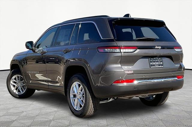 2025 Jeep Grand Cherokee GRAND CHEROKEE LAREDO X 4X4