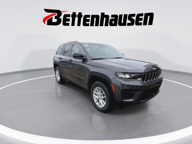 2025 Jeep Grand Cherokee GRAND CHEROKEE LAREDO X 4X4