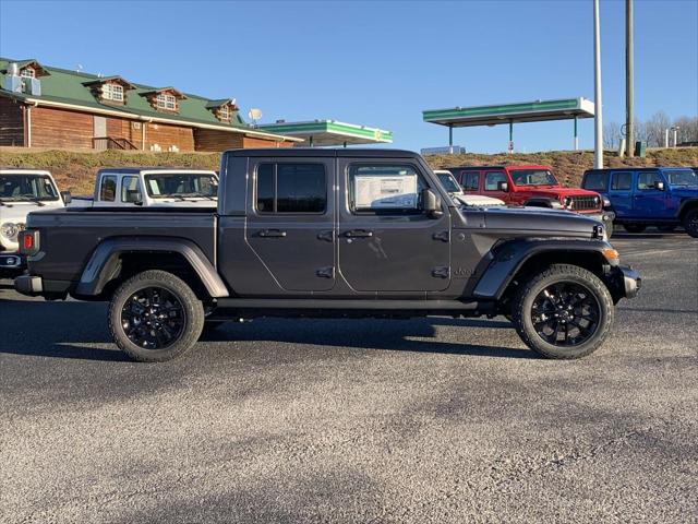 2025 Jeep Gladiator GLADIATOR NIGHTHAWK 4X4