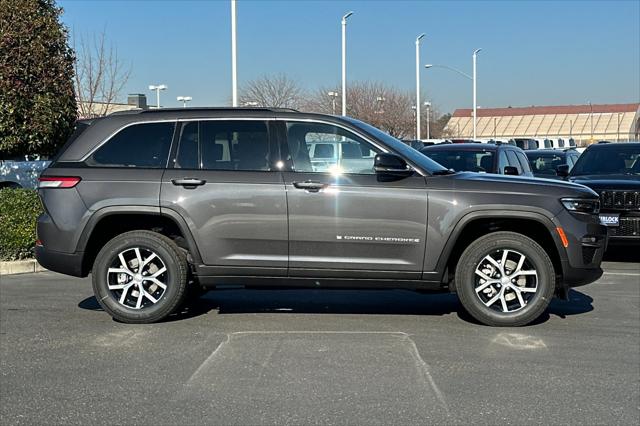 2025 Jeep Grand Cherokee GRAND CHEROKEE LIMITED 4X4