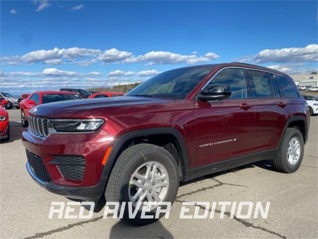 2025 Jeep Grand Cherokee GRAND CHEROKEE LAREDO 4X4