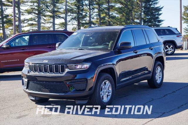 2025 Jeep Grand Cherokee GRAND CHEROKEE LAREDO 4X4