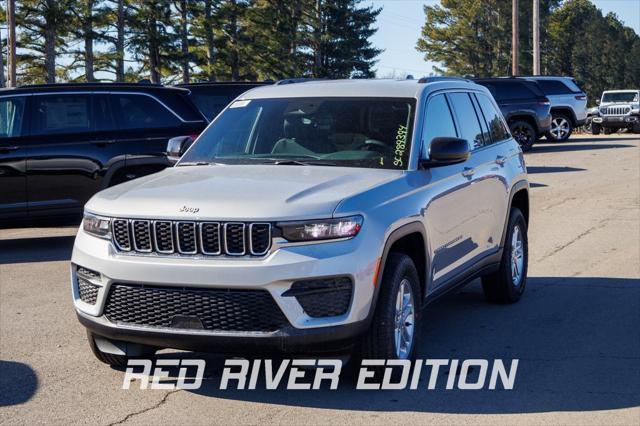 2025 Jeep Grand Cherokee GRAND CHEROKEE LAREDO 4X4