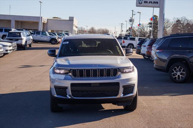 2025 Jeep Grand Cherokee GRAND CHEROKEE L LAREDO X 4X4
