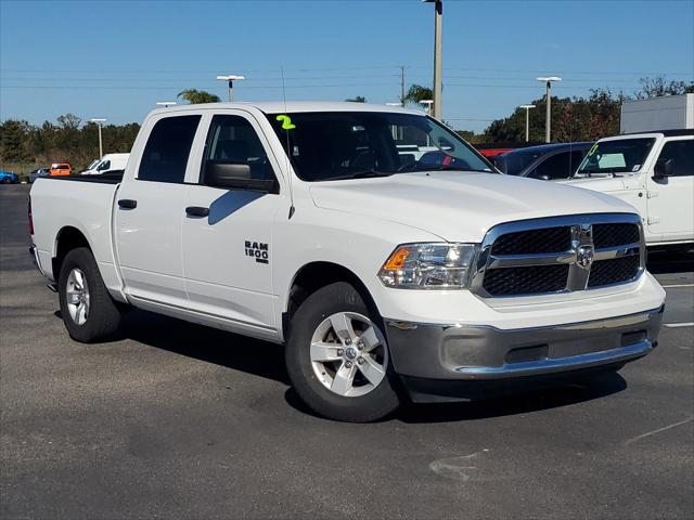 2022 RAM 1500 Classic SLT Crew Cab 4x2 57 Box