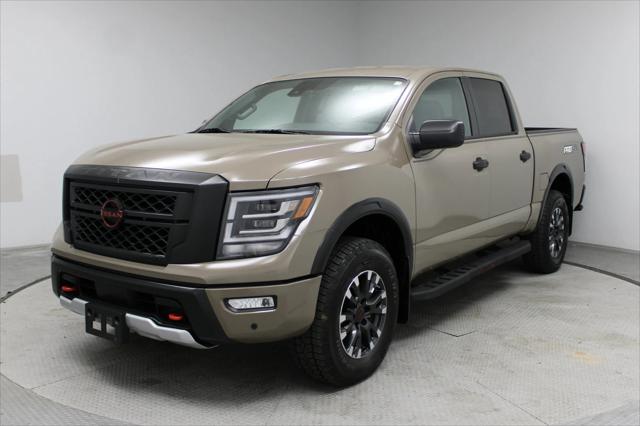 2024 Nissan TITAN Crew Cab PRO-4X 4x4