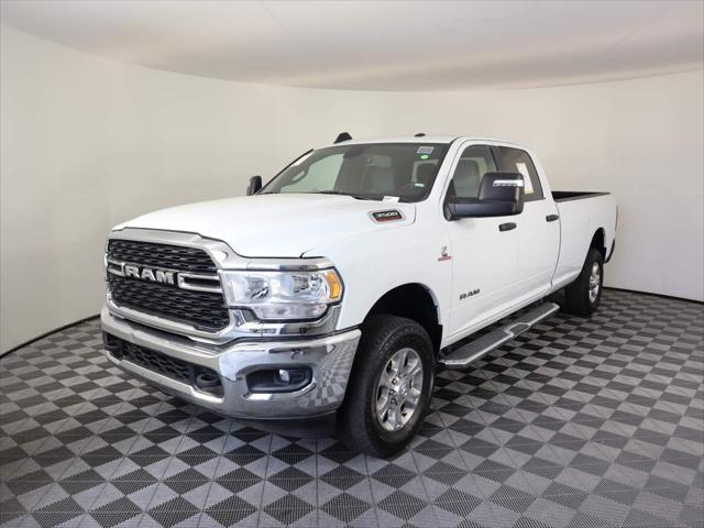 2023 RAM 3500 Big Horn Crew Cab 4x4 8 Box