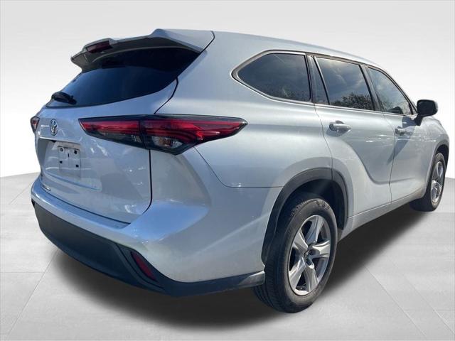 2022 Toyota Highlander L