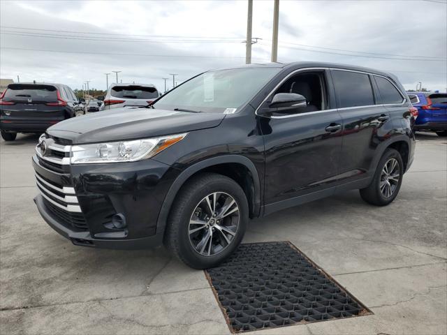 2019 Toyota Highlander LE