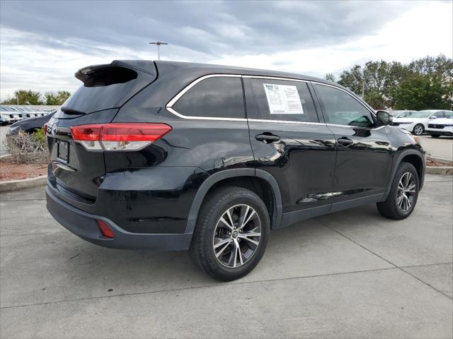 2019 Toyota Highlander LE