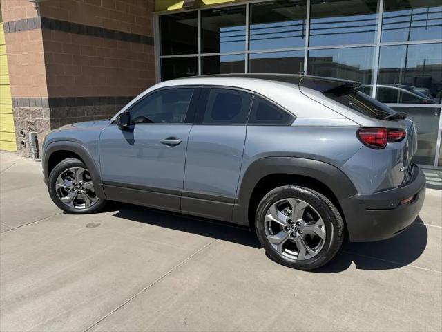 2022 Mazda MX-30 EV Premium Plus