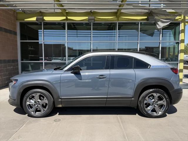 2022 Mazda MX-30 EV Premium Plus