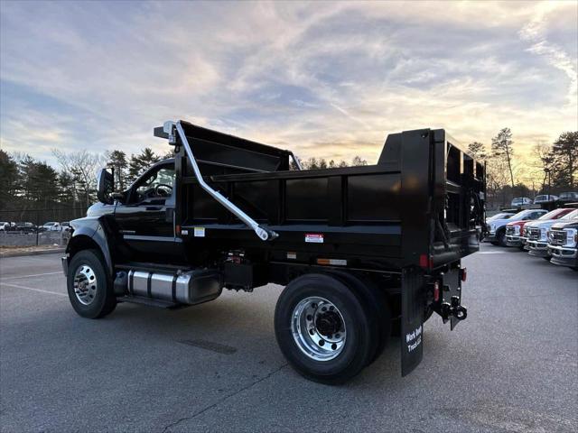 2025 Ford F-750 Reg Cab