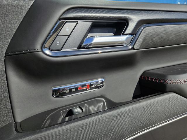 2025 GMC Sierra 1500 4WD Crew Cab Short Box AT4X