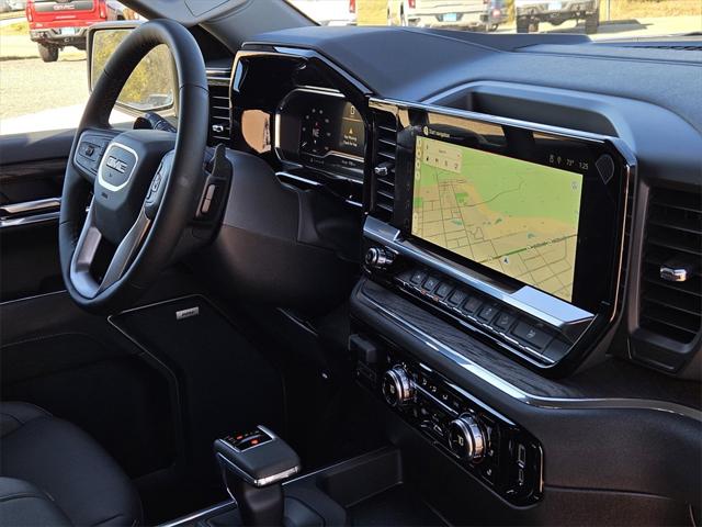 2025 GMC Sierra 1500 4WD Crew Cab Short Box SLT