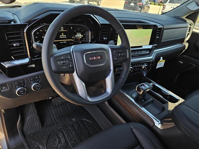 2025 GMC Sierra 1500 4WD Crew Cab Short Box SLT