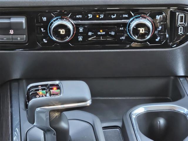 2025 GMC Sierra 1500 4WD Crew Cab Short Box SLT
