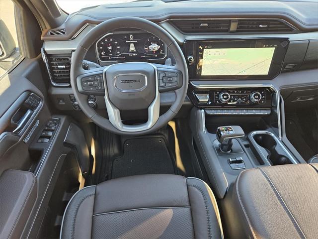 2025 GMC Sierra 1500 4WD Crew Cab Short Box Denali