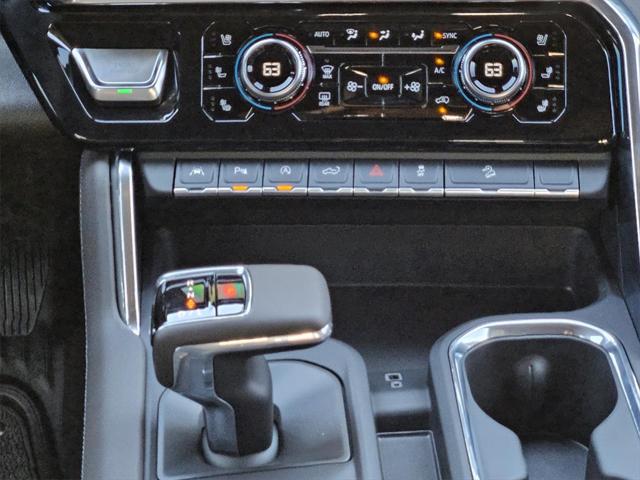 2025 GMC Sierra 1500 4WD Crew Cab Short Box Denali