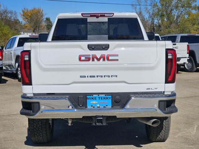 2025 GMC Sierra 2500HD 4WD Crew Cab Standard Bed SLT