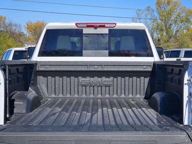 2025 GMC Sierra 2500HD 4WD Crew Cab Standard Bed SLT