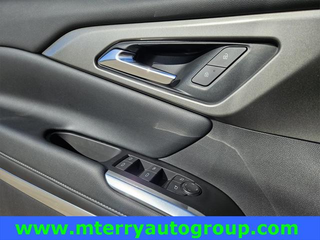 2025 Chevrolet Traverse FWD LT
