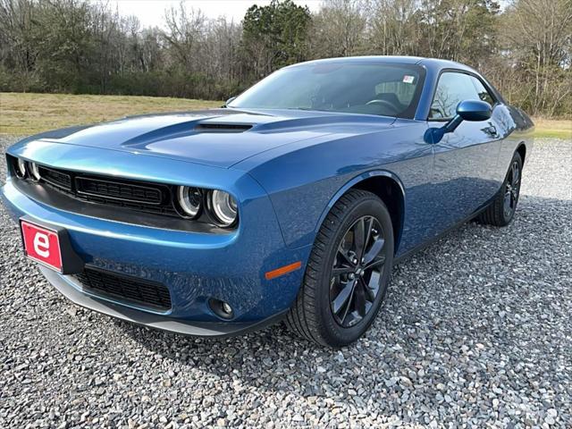 2022 Dodge Challenger SXT AWD