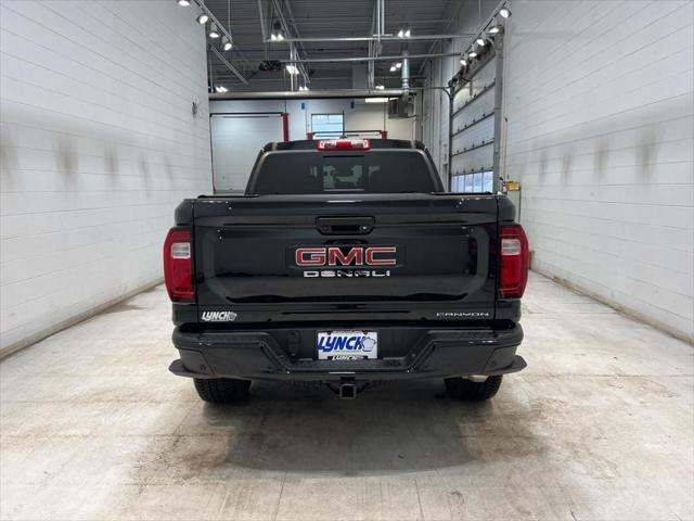 2023 GMC Canyon 4WD Crew Cab Short Box Denali